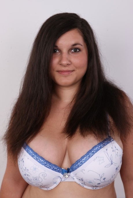 natural curves sexy nude photo