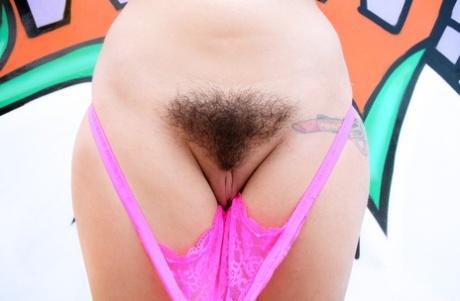 chatte en string porno chaud archive