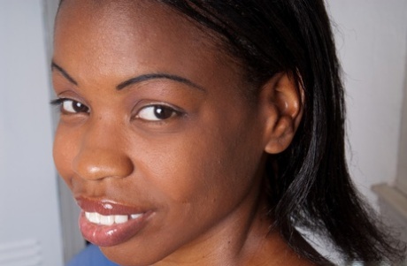 ebony face free pic