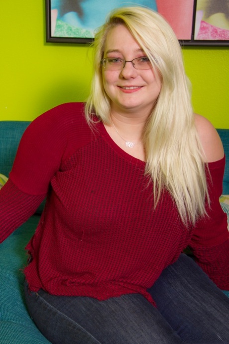 chubby nerd beautiful xxx picture