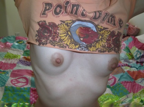 small tits selfie art nude img