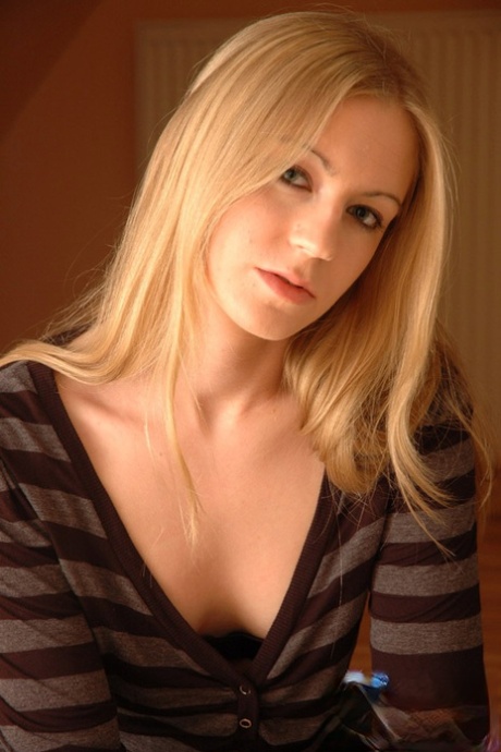 blonde amateur free porn images