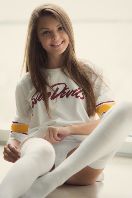 Michelle Clark pretty actress gallery