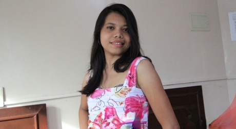 asian girlfriend nude gallery