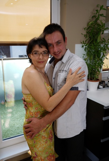 granny skirt naked pictures