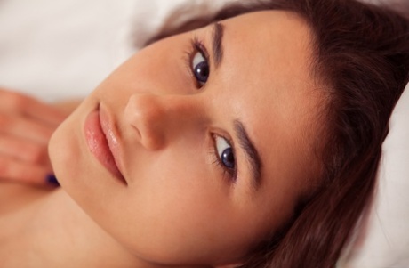 teen face free naked pics