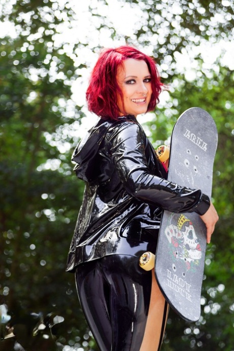 Lara Larsen star high quality photo
