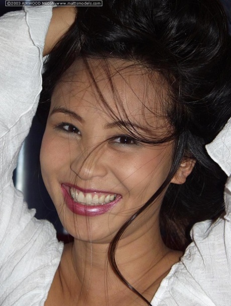 Lisa Lin model exclusive pics