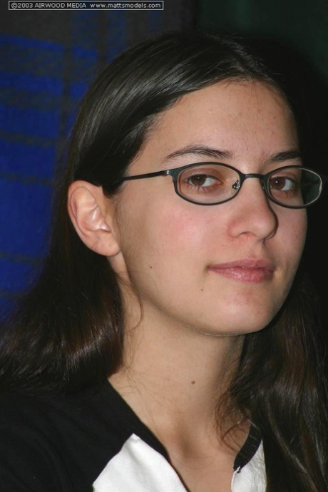 Larissa Fox star free image