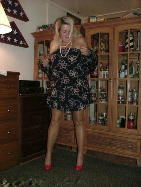 bedstemor nederdel xxx nøgenbilleder Foto