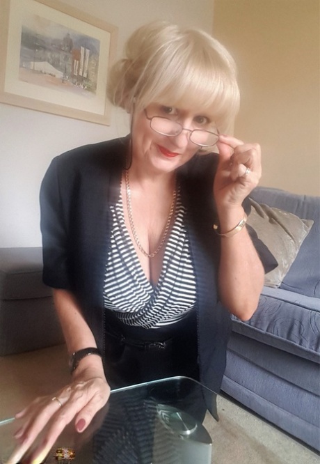 Lorna Blu model sexy galleries