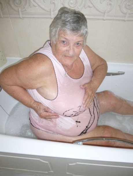 bedstemor bbw perfekt gratis img