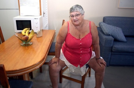 ssbbw granny art porn img