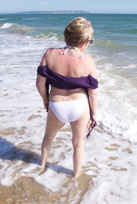 spiaggia della nonna meglio nudo immagini