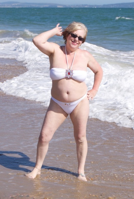 granny beach best galleries