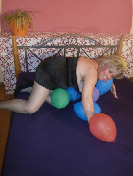 granny pantyhose art nude photos