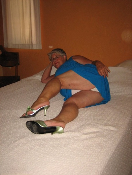 piernas de abuela desnudos sexo imágenes
