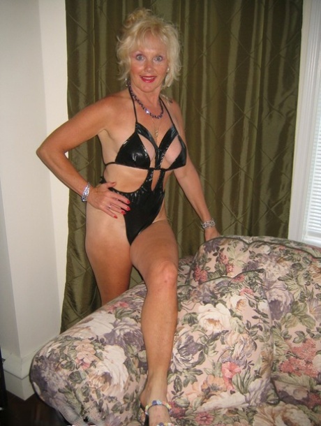 lingerie de grand-mère exclusif chaud images