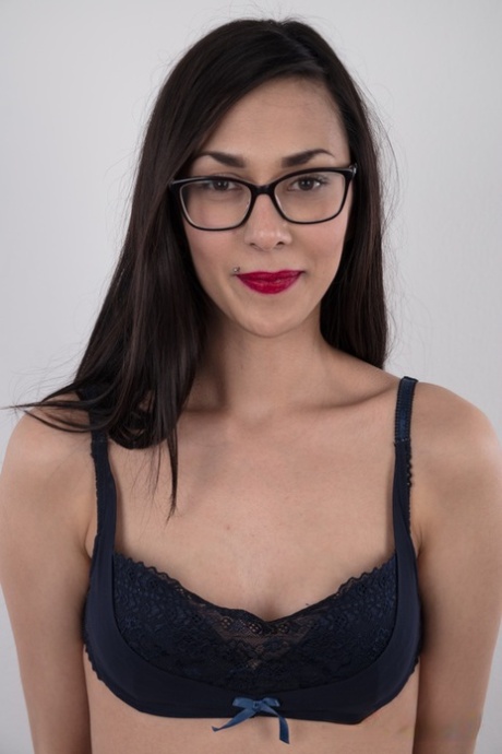Ashley Ocean beautiful actress pic
