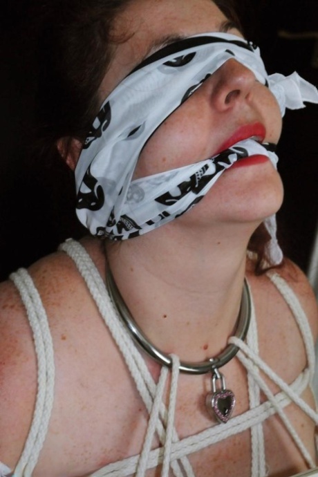 kurvig bdsm vacker vuxen bilder