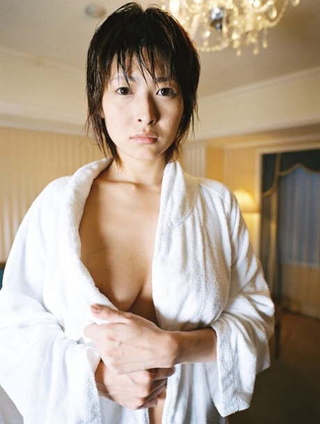 moden asiatisk milf eksklusiv porno bilder