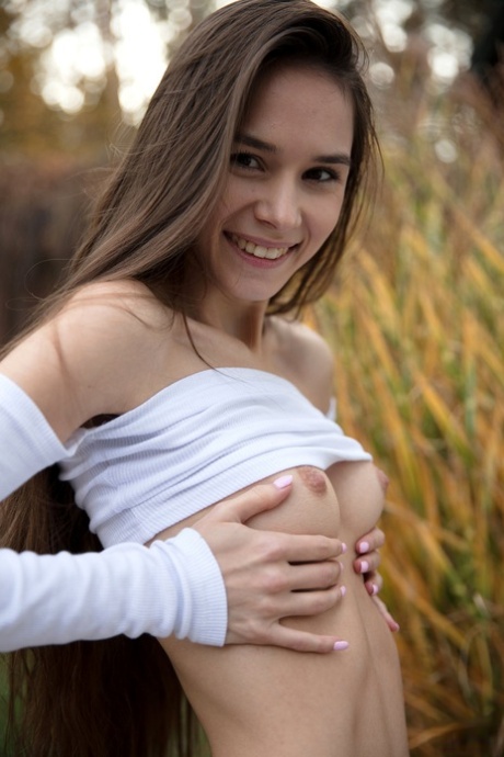 skinny brunette beautiful naked image