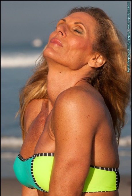 BBC maigre nu chaud photos