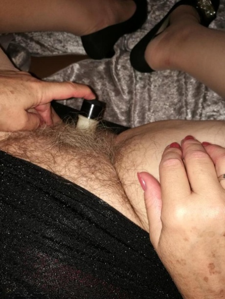 stará chlupatá babička akty xxx sbírka