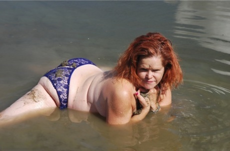 granny beach nudes img