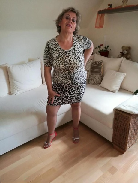 falda de abuelita porno gratis galería