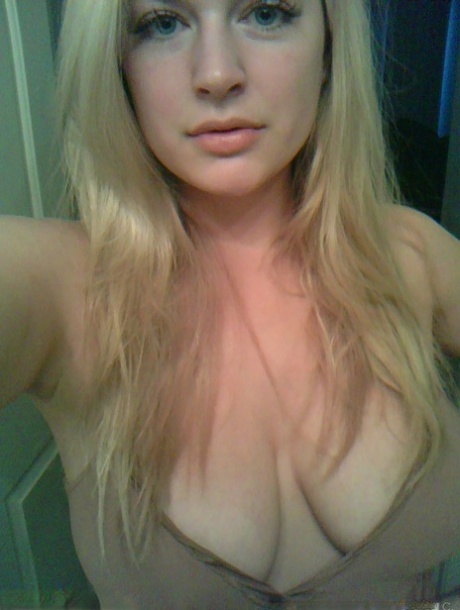 homemade selfie beautiful naked picture