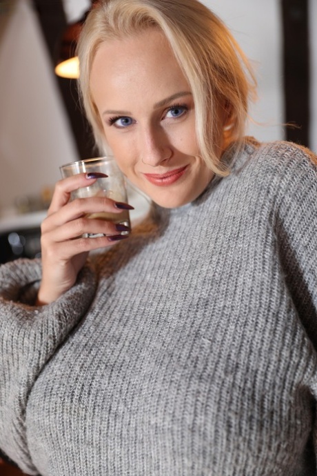 pull-over xxx jolie galeries