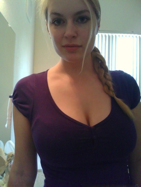 blonde selfie hot porn archive
