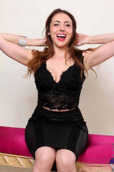 Veronica Shaw beautiful actress photos