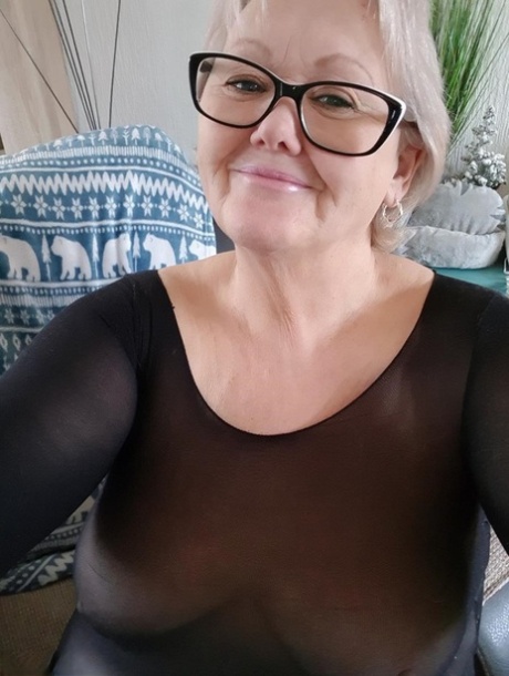 kurvet bedstemor xxx voksen arkiv