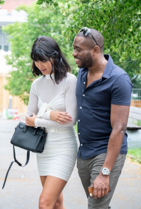 tynn raseblanding erotisk xxx bilder
