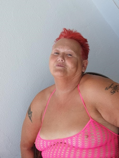 tatouage de grand-mère beau porno photos
