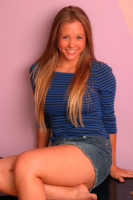 Dawson Miller hot model pics