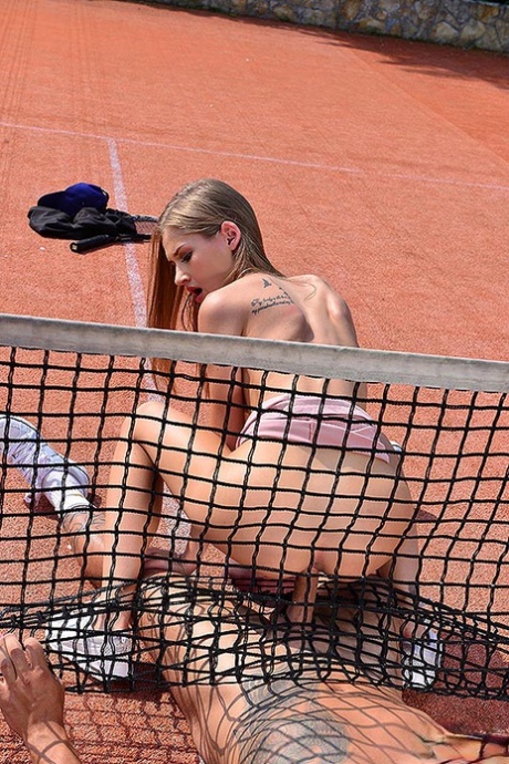 テニス 美しいヌード 画像