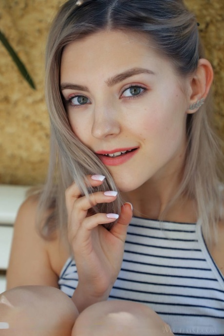 à genoux belle gratuite galerie