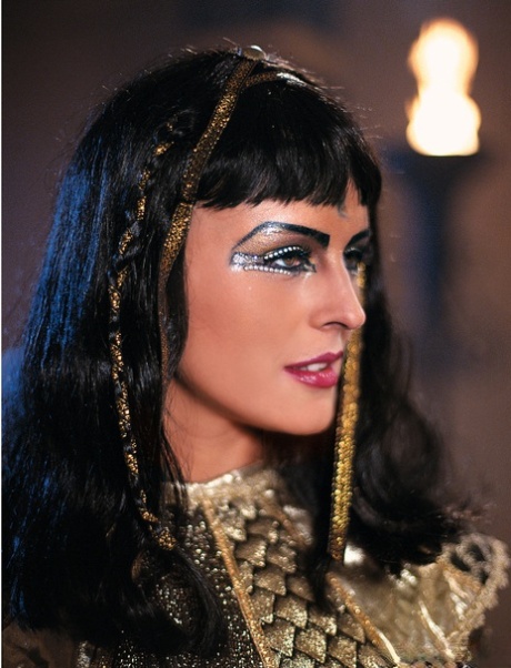 Sandra Russo exclusive model images
