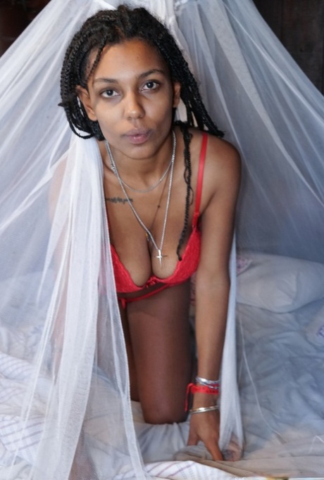 ebony hængende bryster hed Foto