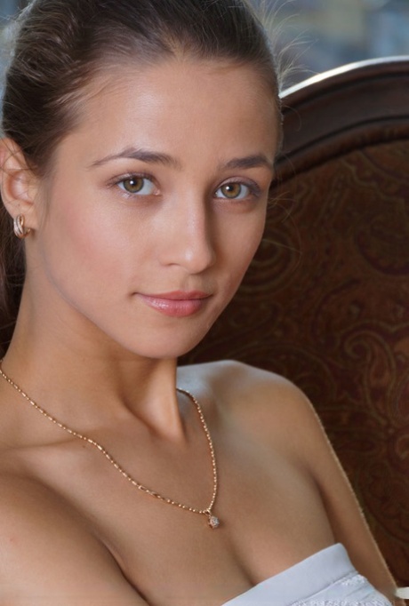 pretty face art naked pictures