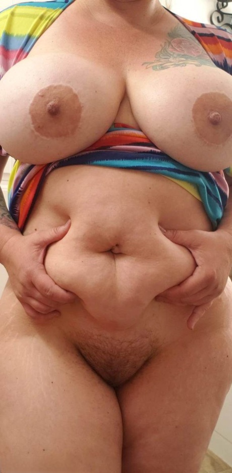bbw shower free nude pic