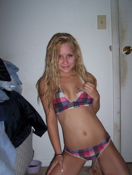 teen selfie hot sexy photo