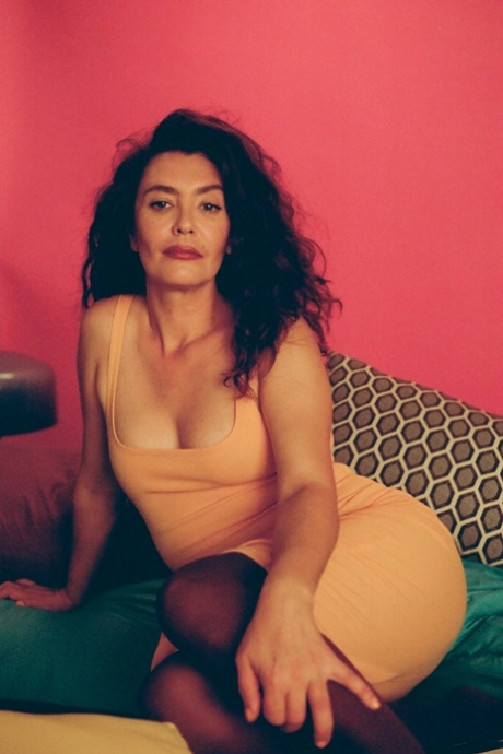 mature latina erotic galleries