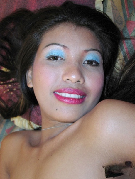 thai milf sexy naked photos