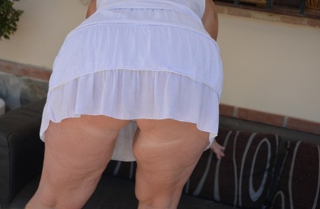 bbw skirt erotic archive