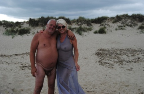 granny beach sexy nudes images