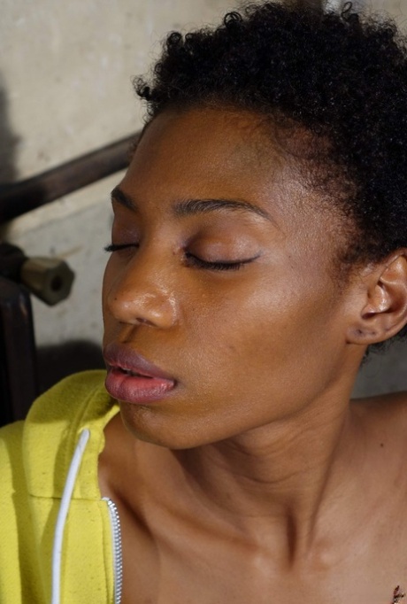 ebony face sex pics